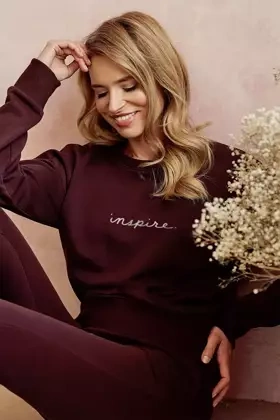 Bluza dresowa bawełniana z napisem Selena 3024, brązowa